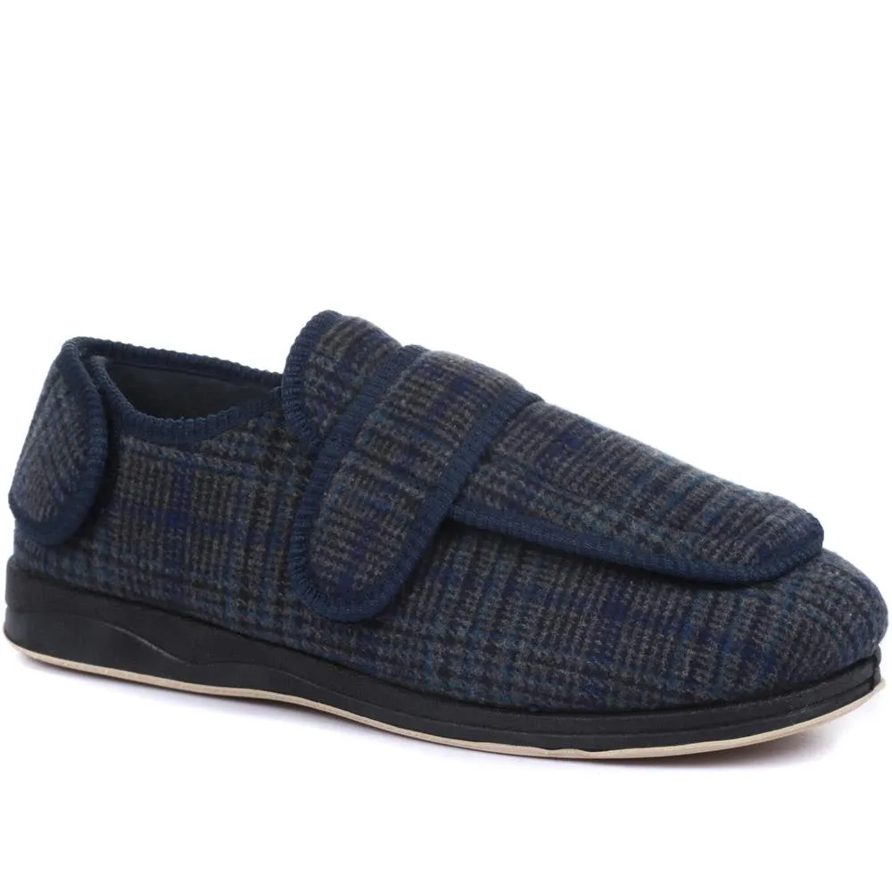 Fully Adjustable Slippers - QING26001 / 310 792