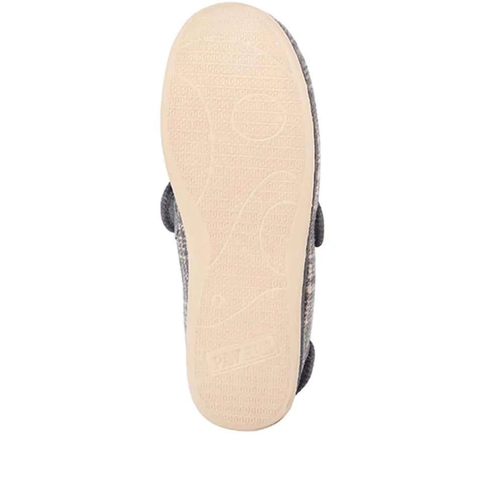 Fully Adjustable Slippers - QING26001 / 310 792
