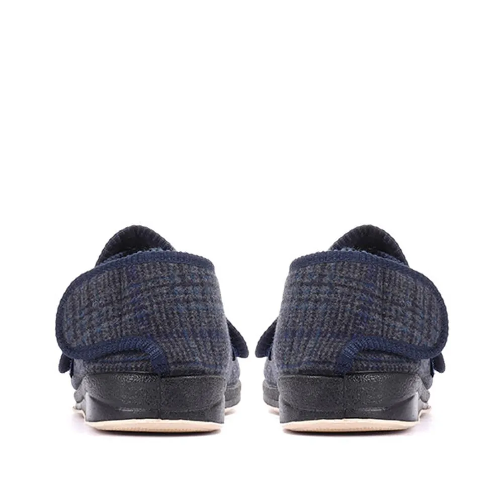 Fully Adjustable Slippers - QING26001 / 310 792