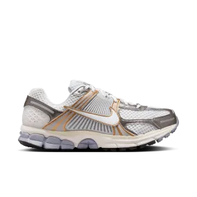 MENS NIKE ZOOM VOMERO 5 "PLATINUM TINT"