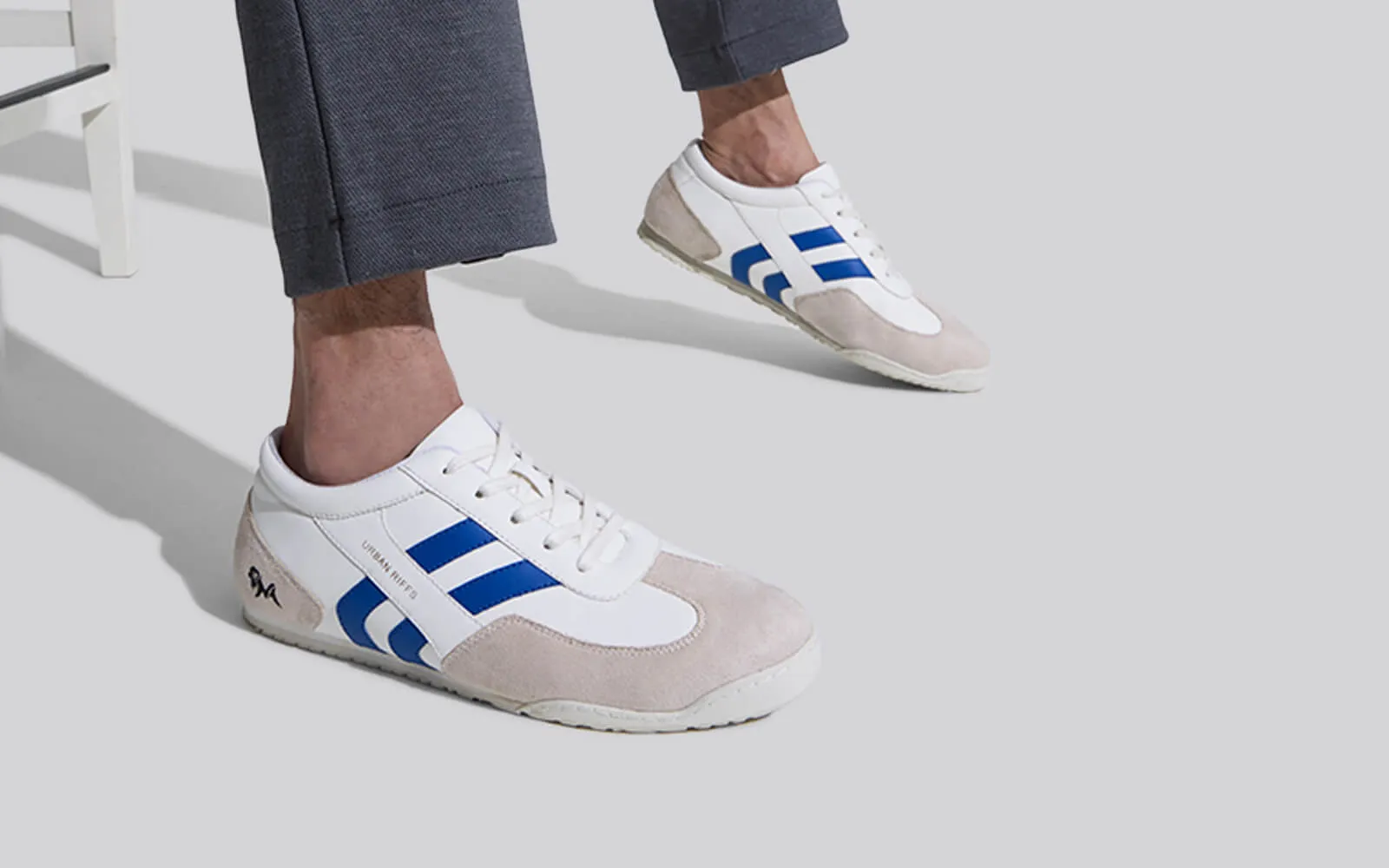 The Urban Riffs : White