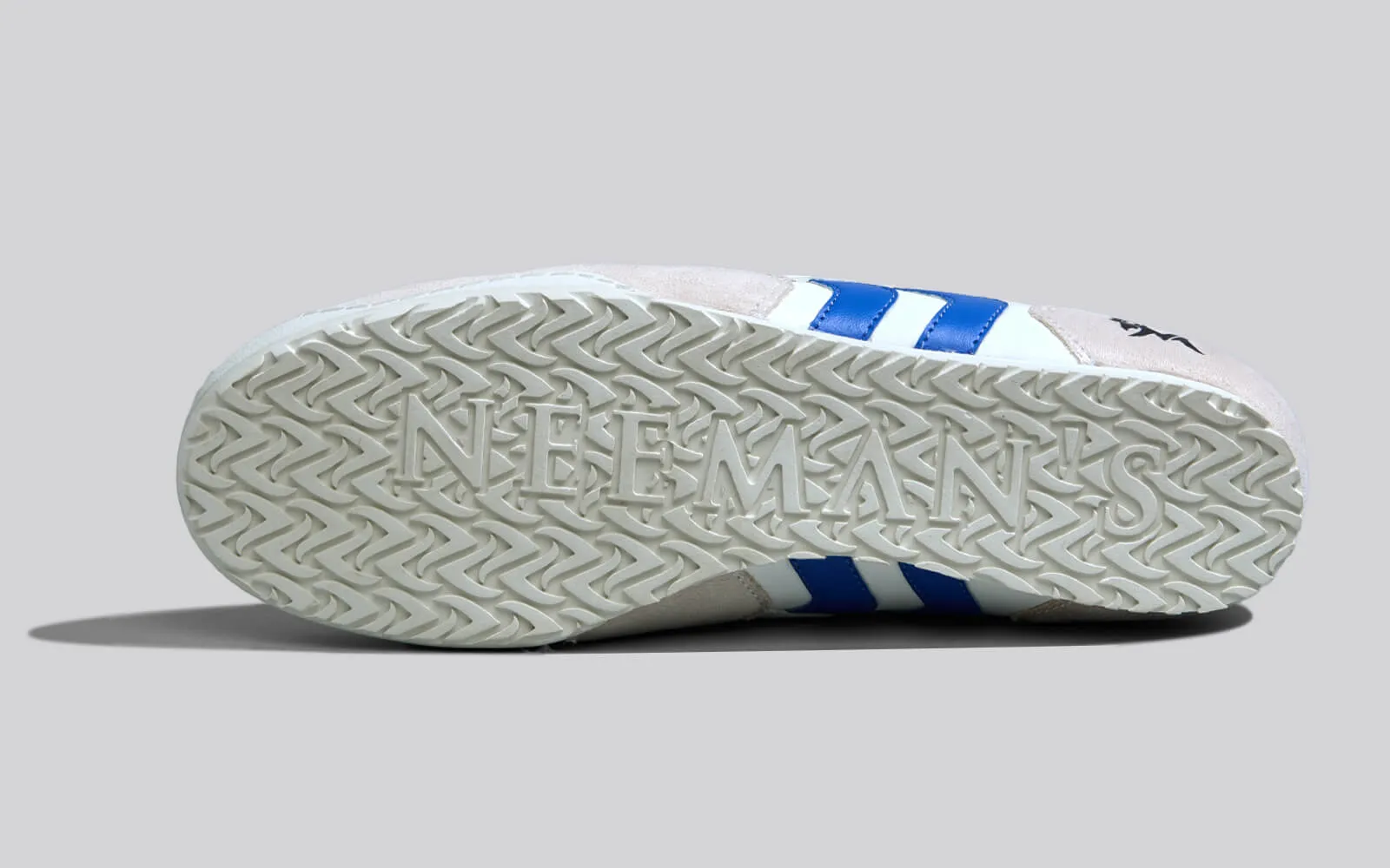 The Urban Riffs : White