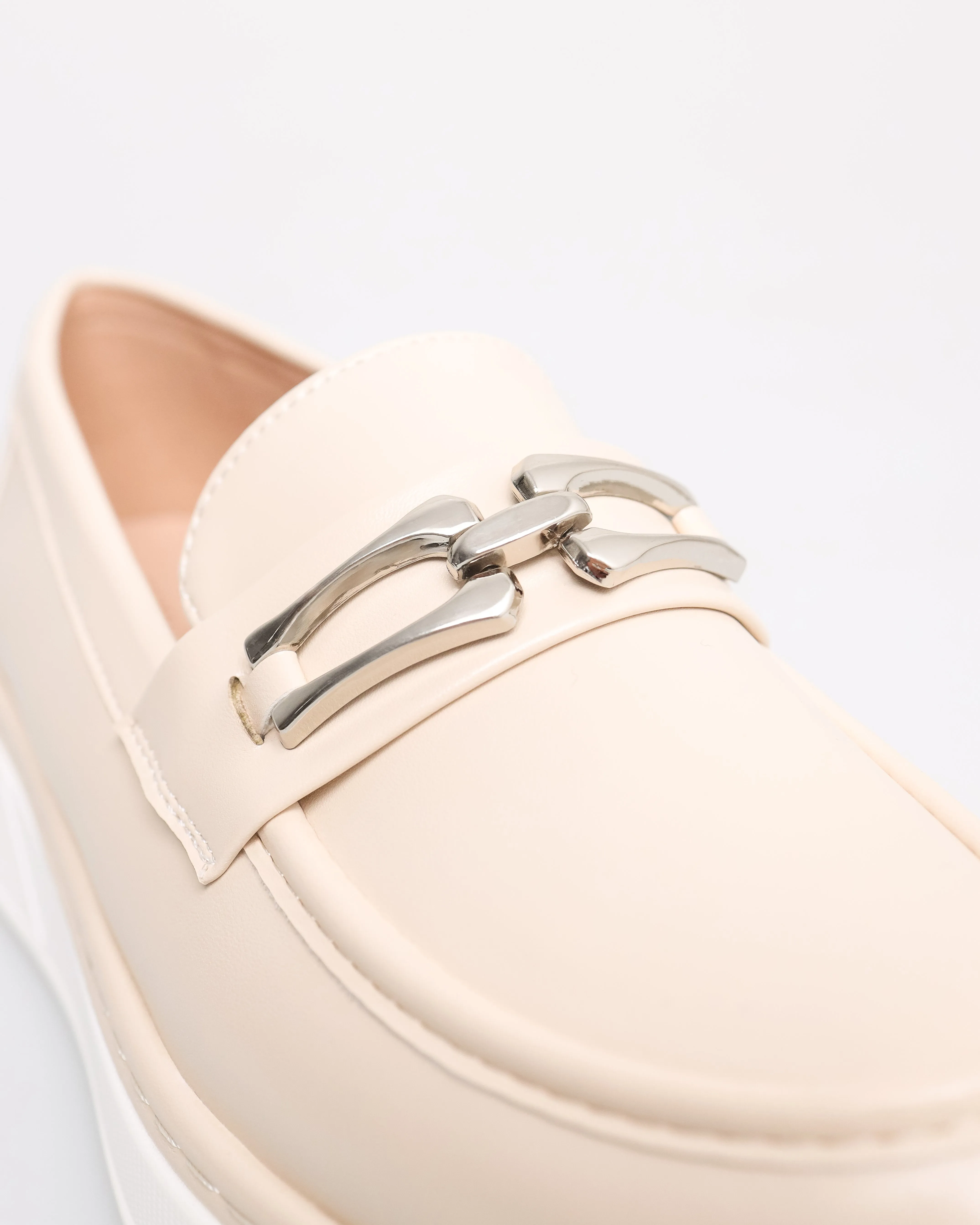 Tomaz NN404 Ladies Buckle Loafers