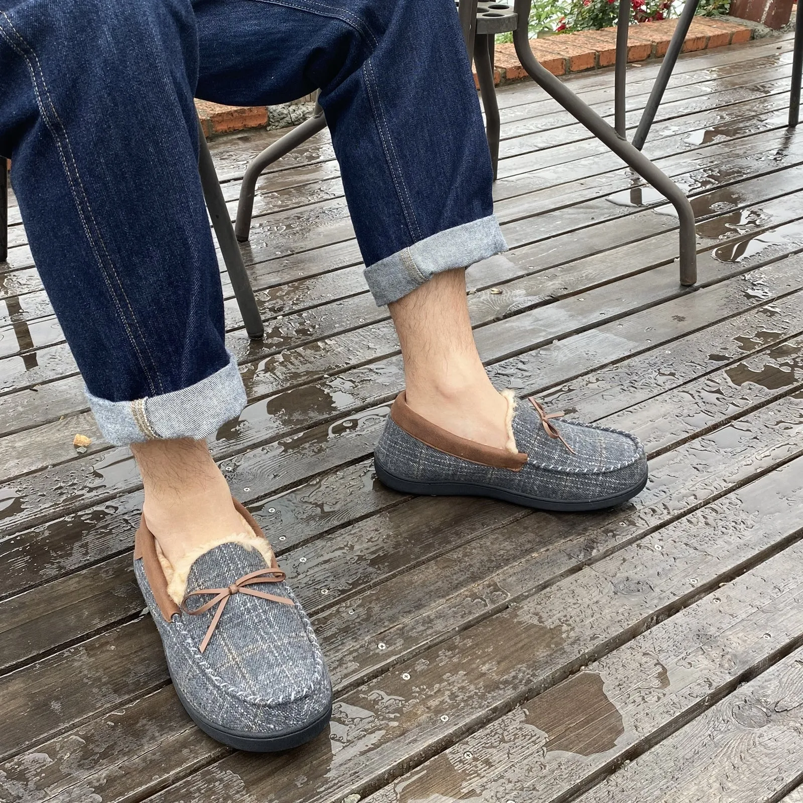 VONMAY Men's Moccasin Slippers Plush Lining Warm House Shoes Faux Fur Soft Memory Foam Indoor & Outdoor